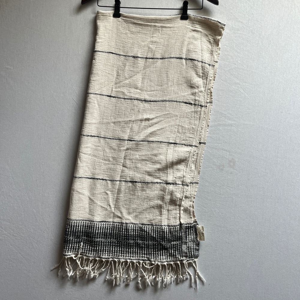 Pokoloko Turkish Cotton Linen Blend Fringe Towel 62" x 34"